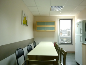 Protection murale : protection pour les chaises par bandeaux ANDAMIA protection murale bandeaux chaises réfectoire